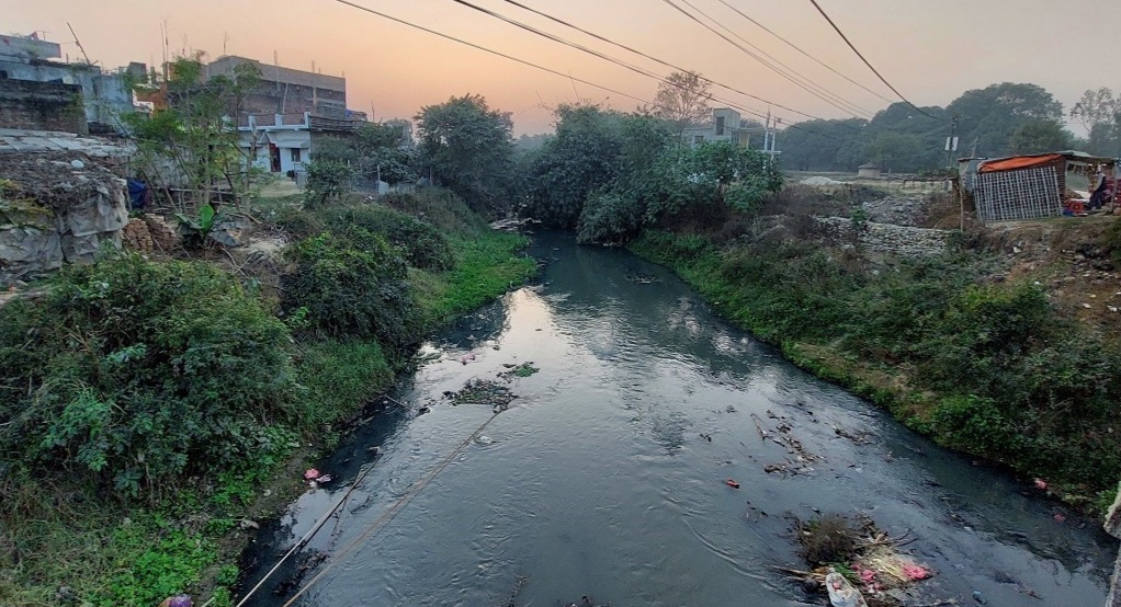 सिर्सिया नदी प्रदूषणप्रति उद्योग मन्त्रालयको गम्भीर चासो, मापदण्ड उल्लंघन गर्नेलाई कारबाही चेतावनी।
