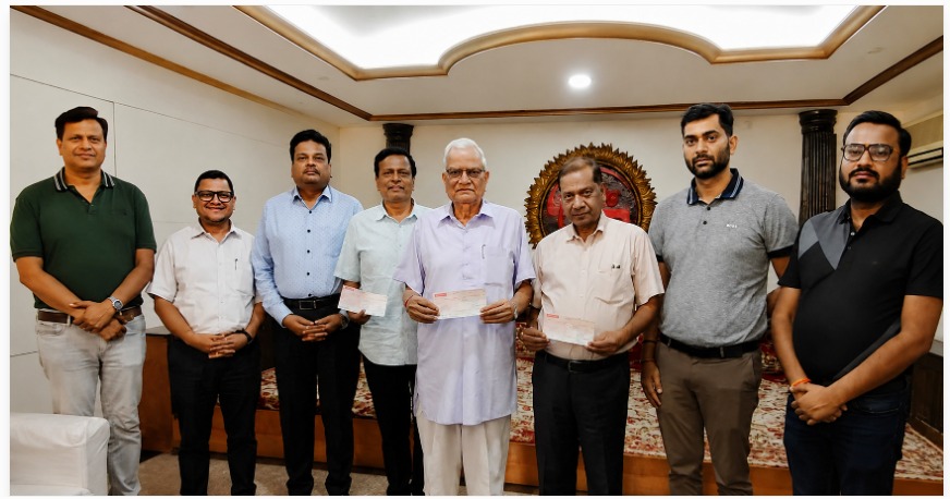 विपद् उद्धारमा निजी क्षेत्रको साथ, चाचान समूह र मारवाडी सेवा ट्रष्टबाट उद्धार कोषमा ५२ लाख ११ हजार सहयोग हस्तान्तरण।
