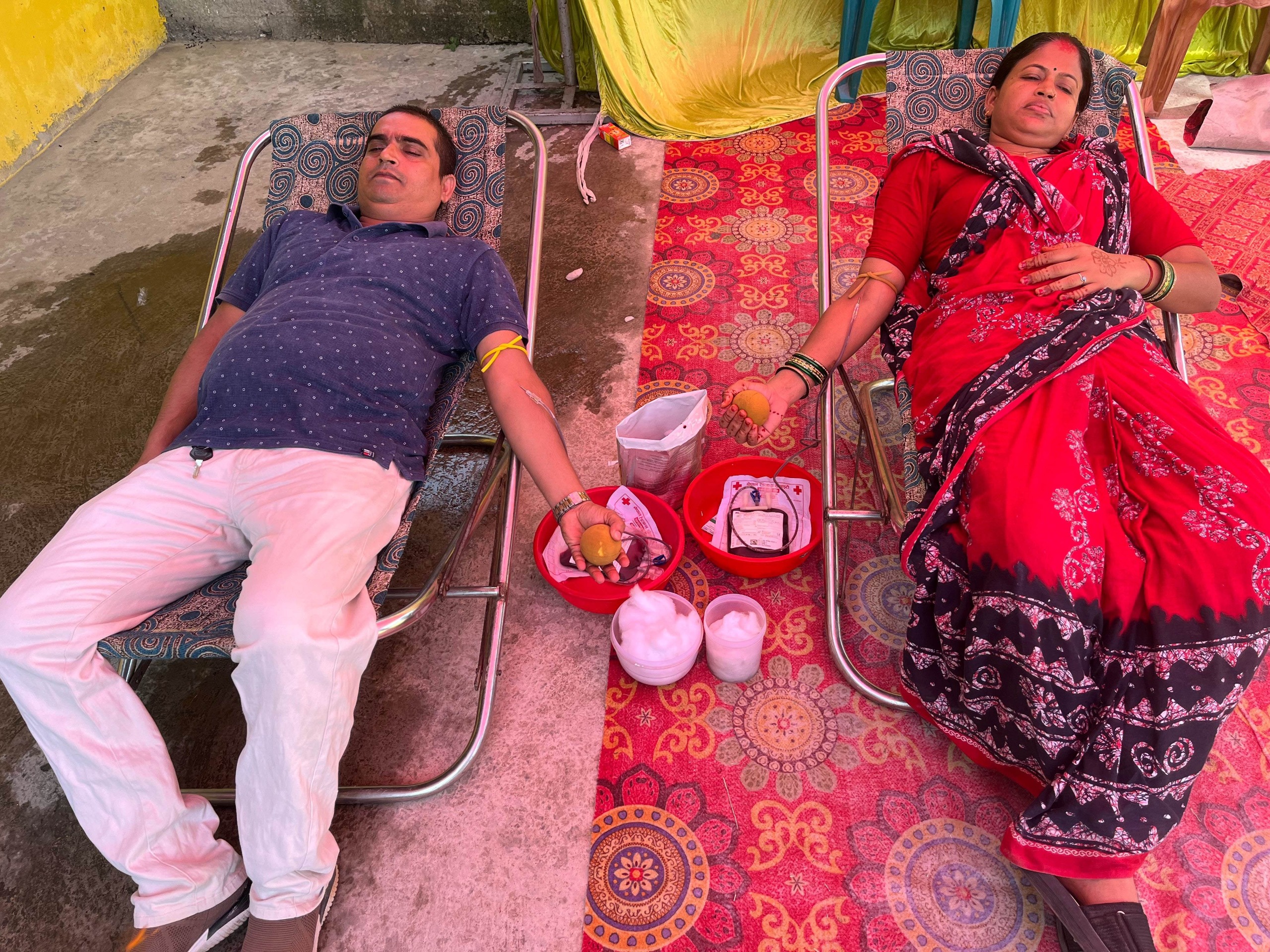 लायन्स क्लब अफ वीरगञ्ज सेस्मी एकेडेमी, विजयपथ र वीरगञ्जद्वारा रक्तदान कार्यक्रमको आयोजना ।