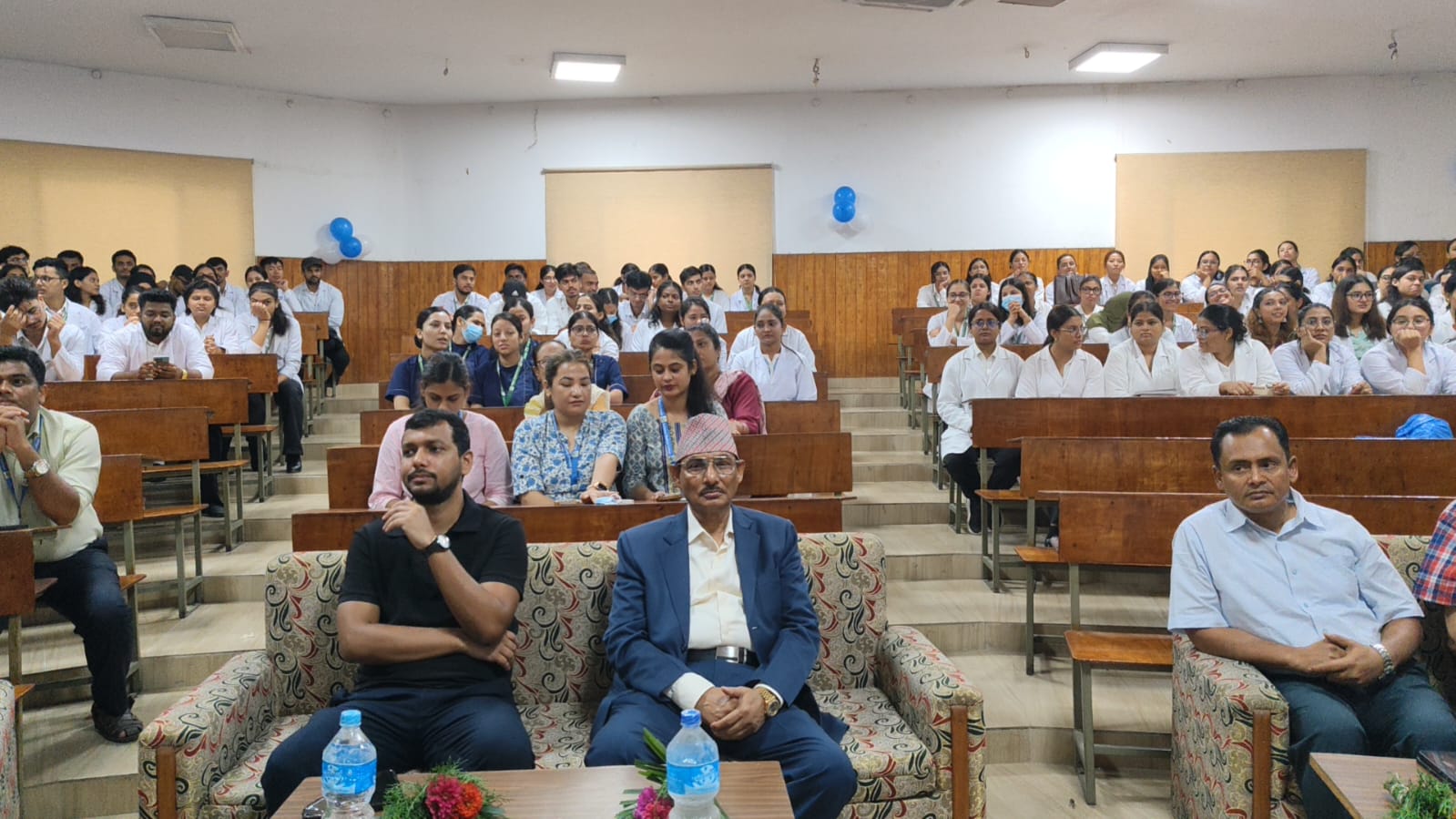 नेशनल मेडिकल कलेजमा विद्यार्थी–शिक्षकको सहभागितामा च्यारिटेबल फेस्ट भव्यतापूर्वक सम्पन्न।