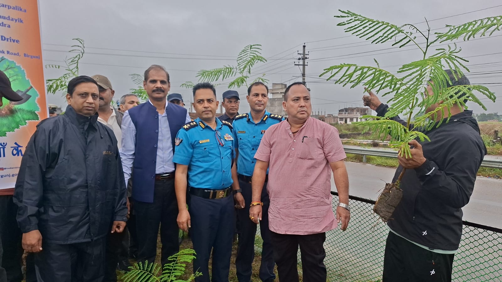 बिरगंजमा बृहत वृक्षारोपण तथा व्यवस्थापन एवं सरसफाई कार्यक्रम सम्पन्न ।