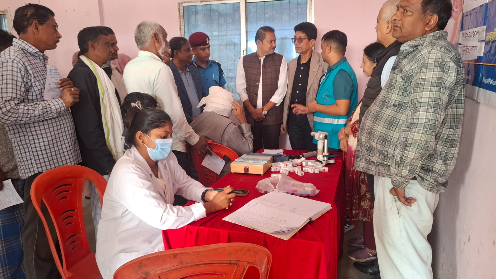 सामुदायिक प्रहरी सेवा केन्द्र छपकैयाको  आयोजनामा तथा बिरगंज महानगर पालिका वडा नं.२ छ्पकैया को सहयोग मा बिरगंज  सामुदायिक आँखा अस्पतालको प्राविधिक सहकार्य मा आँखा शिविर कार्यक्रम सम्पन्न भएको 