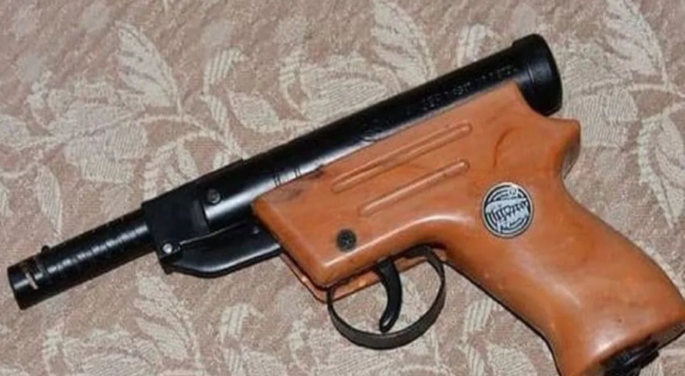 महोत्तरीमा कटुवा पेस्तोलसहित भारतीय नागरिक पक्राउ।