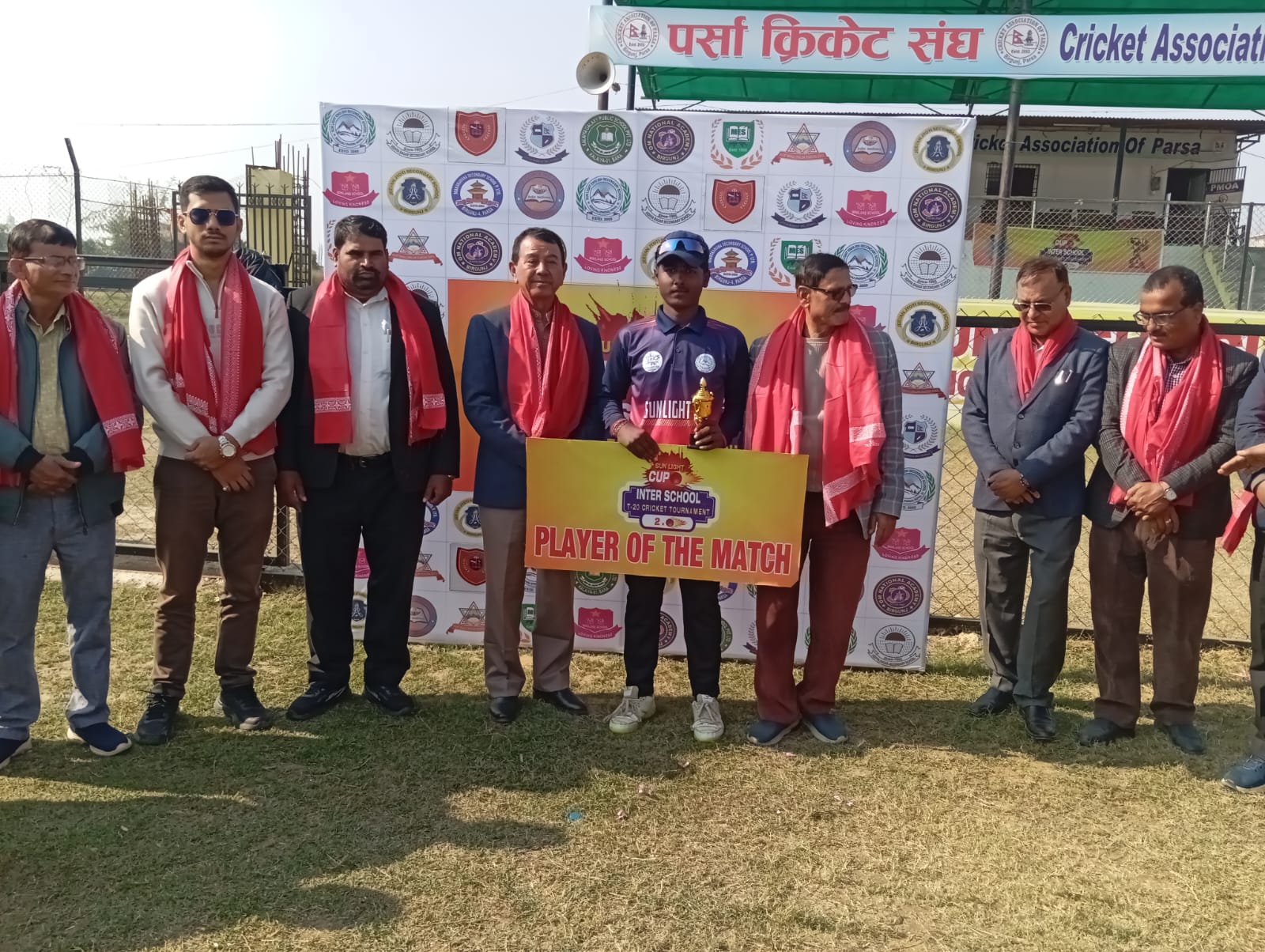 वीरगञ्जमा सन लाइट T–20 प्रतियोगिता सुरु, सन लाइट स्कूलको शानदार सुरुवात।