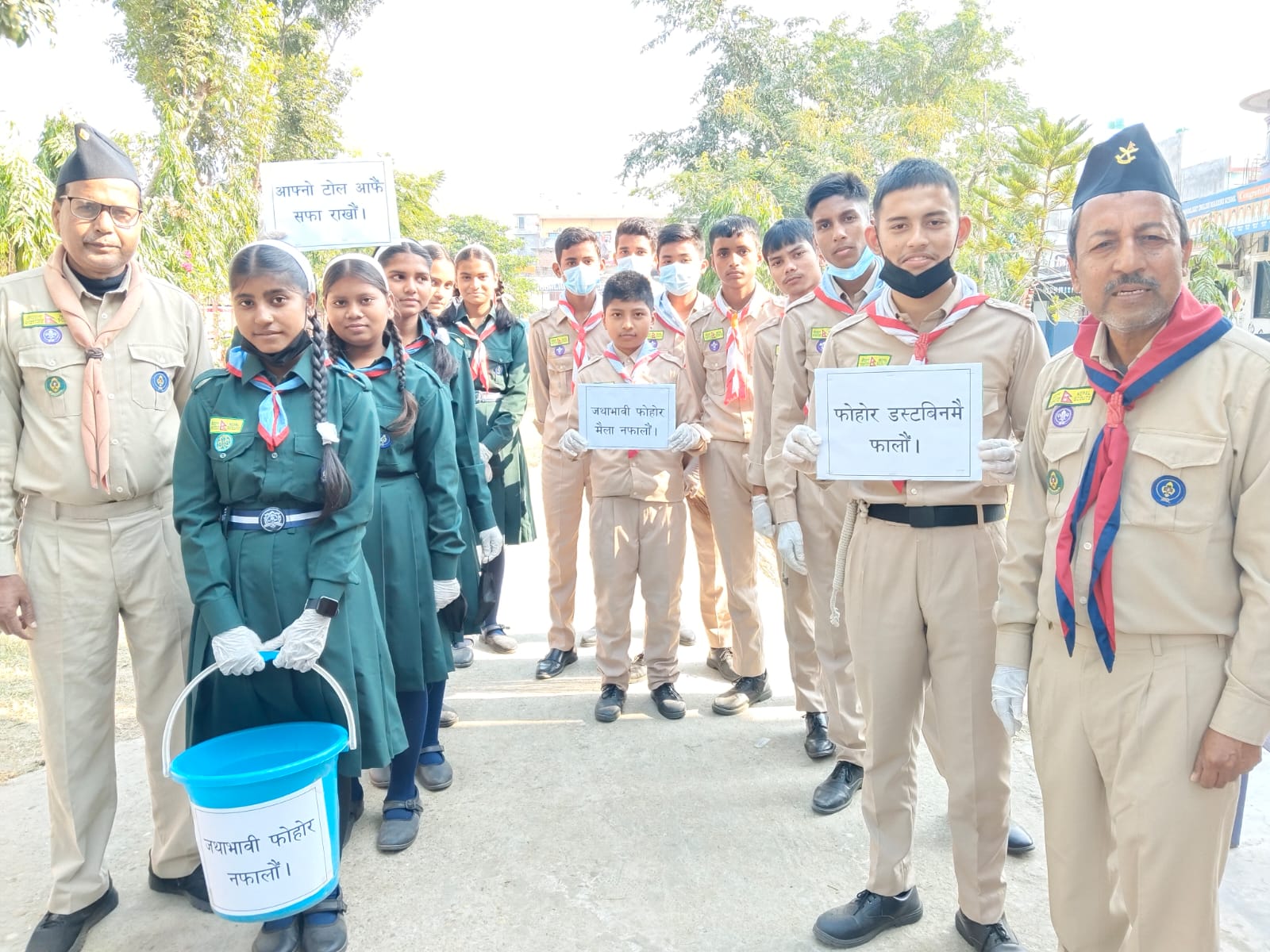 बिरगंजमा स्काउट विद्यार्थीद्वारा ६ नं गेटदेखि कुम्हाल टोलसम्म सरसफाइ अभियान सम्पन्न।
