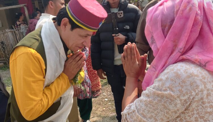 रौतहट–४ मा ऋषि धमला चुनावी मैदानमा, दलित, सुकुम्बासी र गरिब जनताको आवाज बन्ने प्रतिबद्धता।