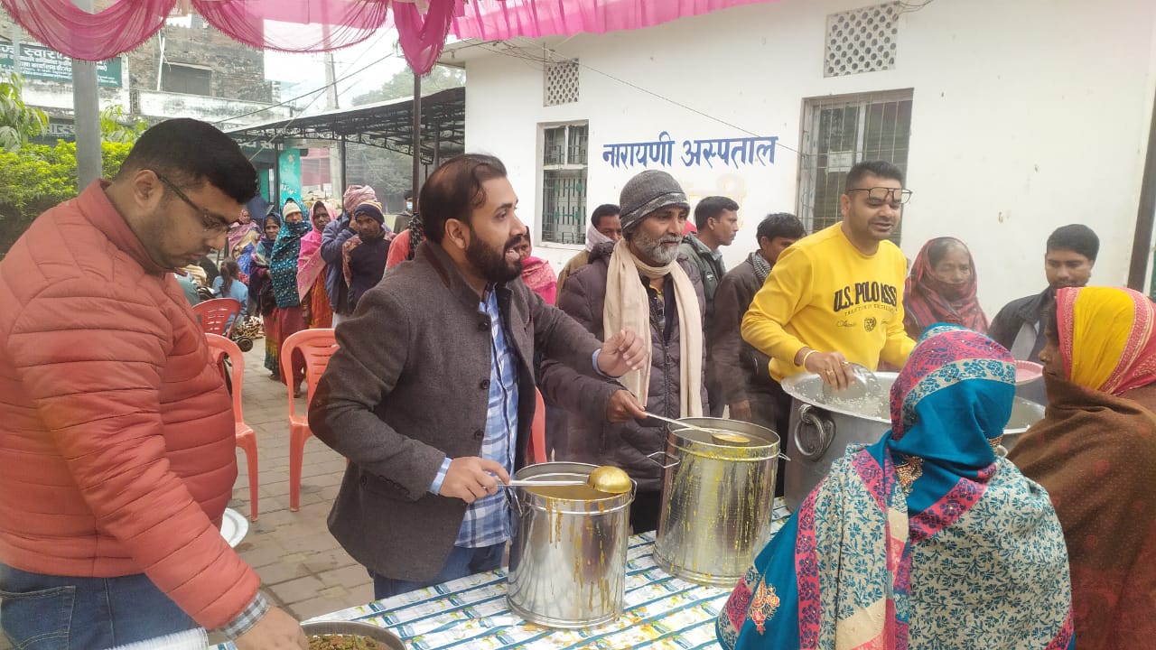 वीरगन्ज समाज सेवा द्वारा नारायणी अस्पताल वीरगन्जमा निरन्तर साप्ताहिक निशुल्क भोजन कार्यक्रम सभ्य एवं भव्य रुपले सुसम्पन्न ।