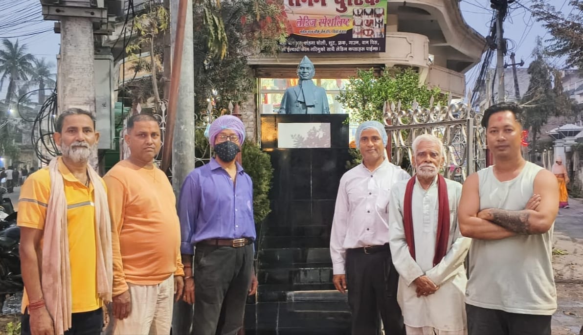 विश्व सिख वातावरण दिवसको पुर्वसन्ध्यामा बिरगंजको गणेशमानको शालिकमा सरसफाइ ।