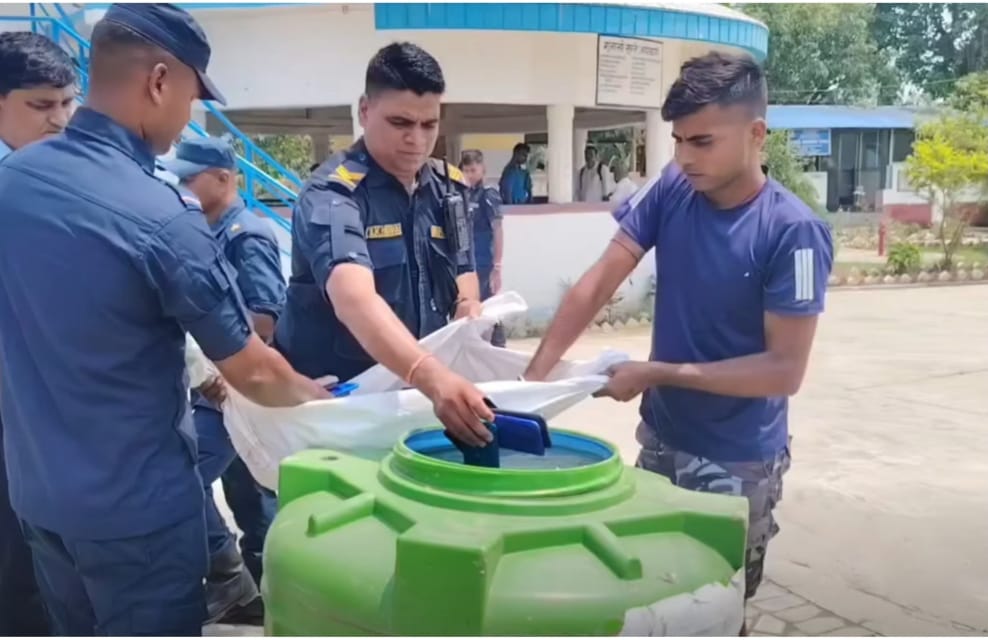सिरहामा एसईई र कक्षा–१२ परीक्षामा जफत मोबाइल नष्ट गरेपछि विद्यार्थी आन्दोलनमा।