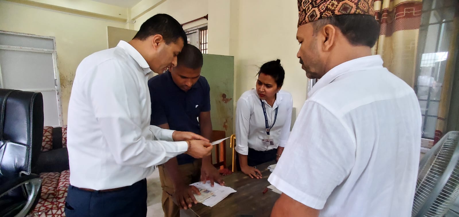 जिल्ला प्रशासन कार्यालय पर्सामा छड्के अनुगमन।