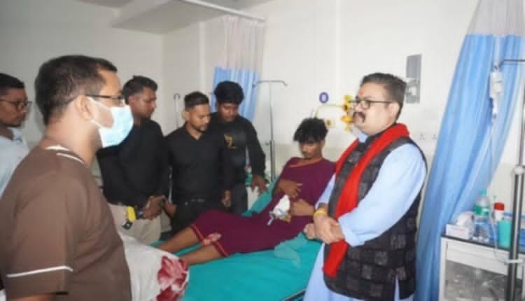 विश्व हिन्दू परिषद् नेपालद्वारा कप्तानगञ्ज घटनाका मृतक परिवारलाई १ लाख, घाइतेलाई ११ हजार दिने।
