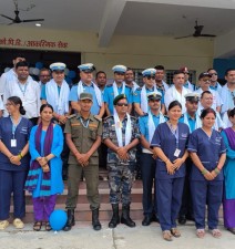 ट्राफिक प्रहरीलाई कालो चस्मा वितरण, मधेसभर सहज कार्य वातावरणको प्रयास।