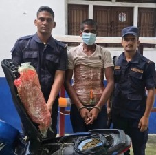 प्रहरीले पर्सामा ८ किलोग्राम गाँजासहित एक जनालाई पक्राउ गरेको छ । 