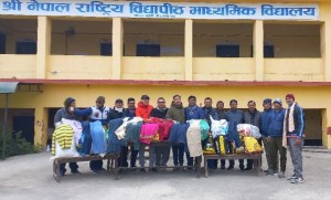 नेरामाबी श्रीपुरका २०४३ SLC विद्यार्थी समुह द्वारा वीरगन्ज कपडा बैकलाई कपडा सहयोग प्रदान  ।