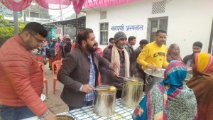 वीरगन्ज समाज सेवा द्वारा नारायणी अस्पताल वीरगन्जमा निरन्तर साप्ताहिक निशुल्क भोजन कार्यक्रम सभ्य एवं भव्य रुपले सुसम्पन्न ।