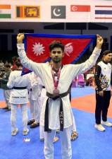 वीरगञ्जबाट विश्वसम्म: अबताब आलमले अन्तर्राष्ट्रिय तेक्वान्दोमा फहराए नेपालको झण्डा ।