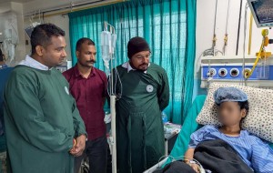 रास्वपा सांसद कानुले महिला पीडितको उपचार स्थलमा भेटे, अपराधीसहित कडा कारबाही माग।
