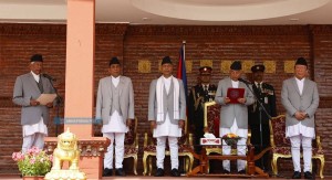 प्रतिनिधि सभाका ज्येष्ठ सांसद अर्जुननरसिंह केसीले लिए शपथ।