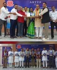 तेरापन्थ युवक परिषद् वीरगञ्जले बढायो नेत्रदानको अभियान, दाताका परिवार सम्मानित।