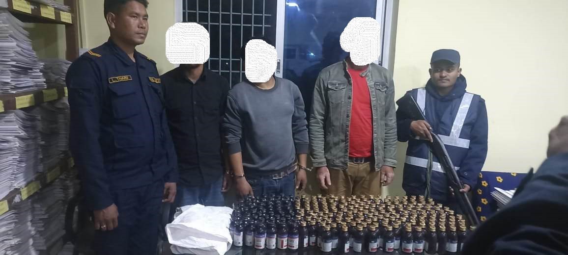 वीरगञ्जबाट प्रतिबन्धित लागुऔषधसहित ३ जना पक्राउ   