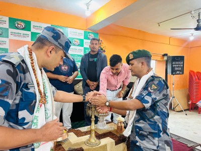 सशस्त्र प्रहरी अधिकारीद्वारा मानवसेवा आश्रम अवलोकन तथा सेवा योगदान।