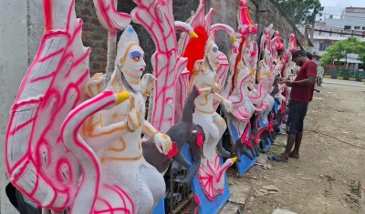 आन्दोलनको असर : विश्वकर्मा पूजाका लागि मूर्तिको अर्डर घट्यो, मूर्तिकार संकटमा ।