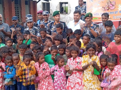 बडादशैँको शुभ अवसर पारेर सशस्त्र प्रहरी बल, नेपाल नं. १३ गण हेडक्वाटर पर्साले सामाजिक कार्य गरेको छ।