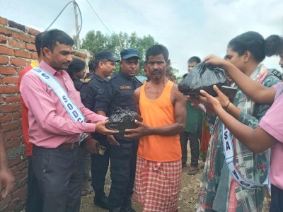 डोम बस्तीका पीडितको साथमा NGOCC पर्सा — ३० घरलाई खाद्यान्न ।