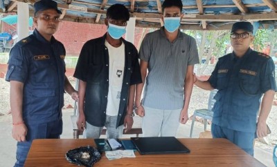 इन्सपेक्टर जटा शंकर यादवको टोलीद्वारा सिरहामा ३७.९ ग्राम हिरोइनसहित दुई युवक पक्राउ।