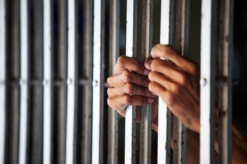 पर्सामा गोल्डेन हत्याकाण्ड : तीन जना युवामाथि आरोप, अदालतको आदेशमा कारागार चलान ।