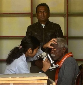 पर्सा जिल्लाको सुहपुरमा निशुल्क आँखा शिविर सम्पन्न १४७ जना लाभान्वित ३१ जनामा मोतियाविन्द रोग फेला ।