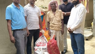 कलैयामा कानु युथद्वारा विपन्न परिवारलाई विवाहको लागी  खाद्यान्न सामग्री  सहयोग।