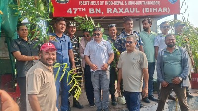 विश्व वातावरण दिवसको अवसरमा मितेरी पुल क्षेत्रमा वृक्षारोपण तथा सरसफाइ कार्यक्रम सम्पन्न ।