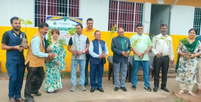 लायन्स क्लब सेस्मी एकेडेमी र विजयपथको आयोजनामा वृक्षारोपण