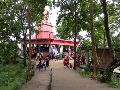भाठा मेला हेर्न आएका दुई जना जंगलमा सम्पर्क बिहिन, खोजीको लागि सुरक्षाकर्मी परिचालन