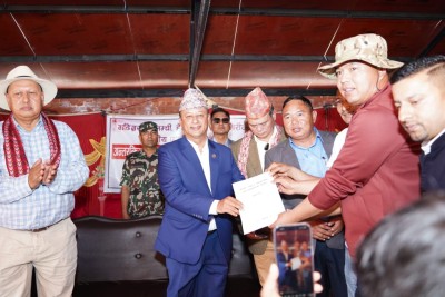 मेलम्ची र हेलम्बु क्षेत्रको पुननिर्माणमा सरकार लाग्नेछ : उर्जामन्त्री खड्का 