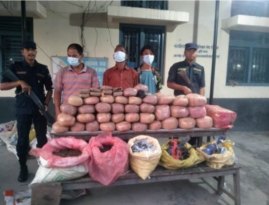 पर्सा प्रहरीले ठुलो परिमाणमा लागु औषध सहित ४ जनालाई पक्राउ गरेको छ ।