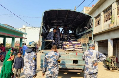 भिस्वा बजारमा प्रशासनको छापा,अवैध रुपमा ल्याईएको भारतीय चामल बरामद