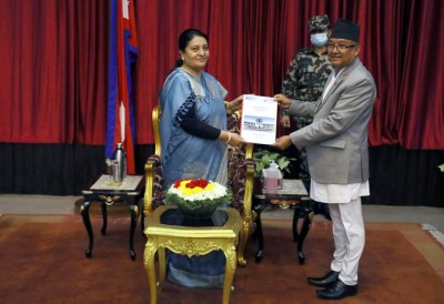 निर्वाचन आयोगले राष्ट्रपतिसमक्ष बुझायो राष्ट्रपति निर्वाचनको परिणाम