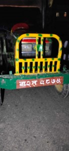 बालुवा उत्खनन गर्ने १० ट्याक्टर प्रहरी नियन्त्रणमा