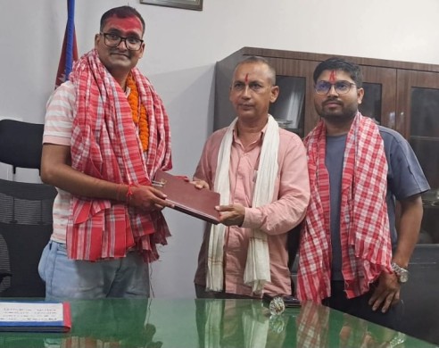सुनिल प्रसाद केशरीले सम्हाले बाराको विश्रामपुर गाउँपालिकाको प्रशासकीय अधिकृतको कार्यभार  ।