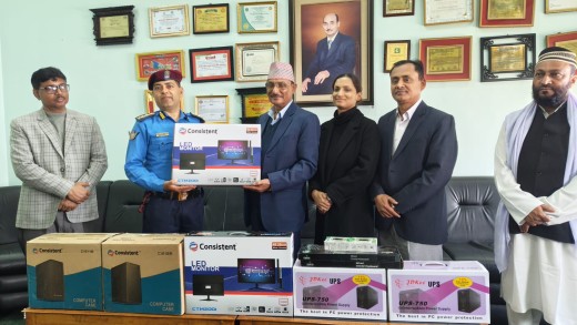 नेशनल मेडिकल कलेजद्वारा नेपाल प्रहरी प्रदेश कार्यालय बीरगञ्जलाई २ सेट कम्प्युटर तथा युपिएस हस्तान्तरण।