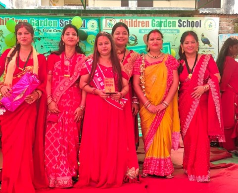 डी' चिल्ड्रेन गार्डेन मन्टेसरीमा महिला अभिभावक तथा शिक्षिकासँग तीज कार्यक्रम सम्पन्न।