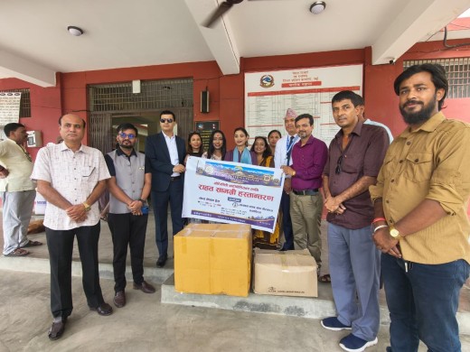 सेनिटरी प्याडदेखि औषधिसम्म, भोटेकोशी बाढीपीडितका लागि १०० हाइजेनिक किट सहयोग।