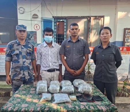 वीरगञ्जको मितेरी पुलमा लागूऔषध बरामद, दुई जना प्रहरीको नियन्त्रणमा।