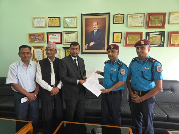 नेशनल मडिकल कलेज वीरगंजले नेपाल प्रहरी, भुतपुर्व प्रहरी र प्रहरीका परिवारहरुलाई स्वास्थ्य सेवा विशेष छुट उपलब्ध गराउने भएकाे छ ।