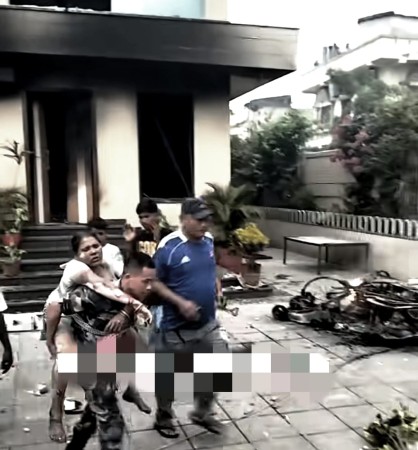 शोशिला देवी हजराको परिवारलाई गाउँपालिकाको आर्थिक सहयोग, अध्यक्ष यादवको श्रद्धाञ्जली।