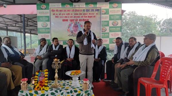 शैक्षिक सहिद मुकुन्द प्रसाद खनालको स्मृति दिवसमा मानवसेवा आश्रममा सप्रेम भोजन कार्यक्रम सम्पन्न ।