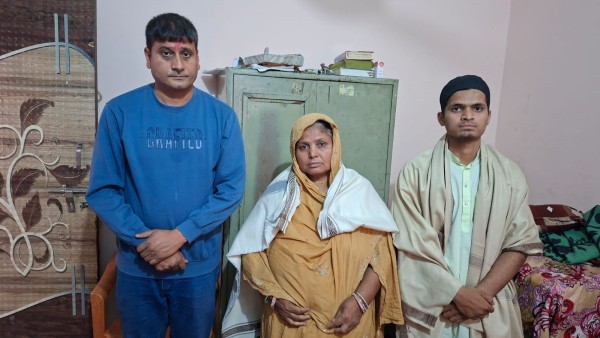 जेन्जी सहिद परिबारलाइ भेटेर सपथ लिन हिंडे संसद पन्त ।