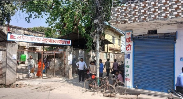 बिचौलिया आरोपविरुद्ध पर्सामा लेखापढी व्यवसायीको अनिश्चितकालीन हड्ताल।